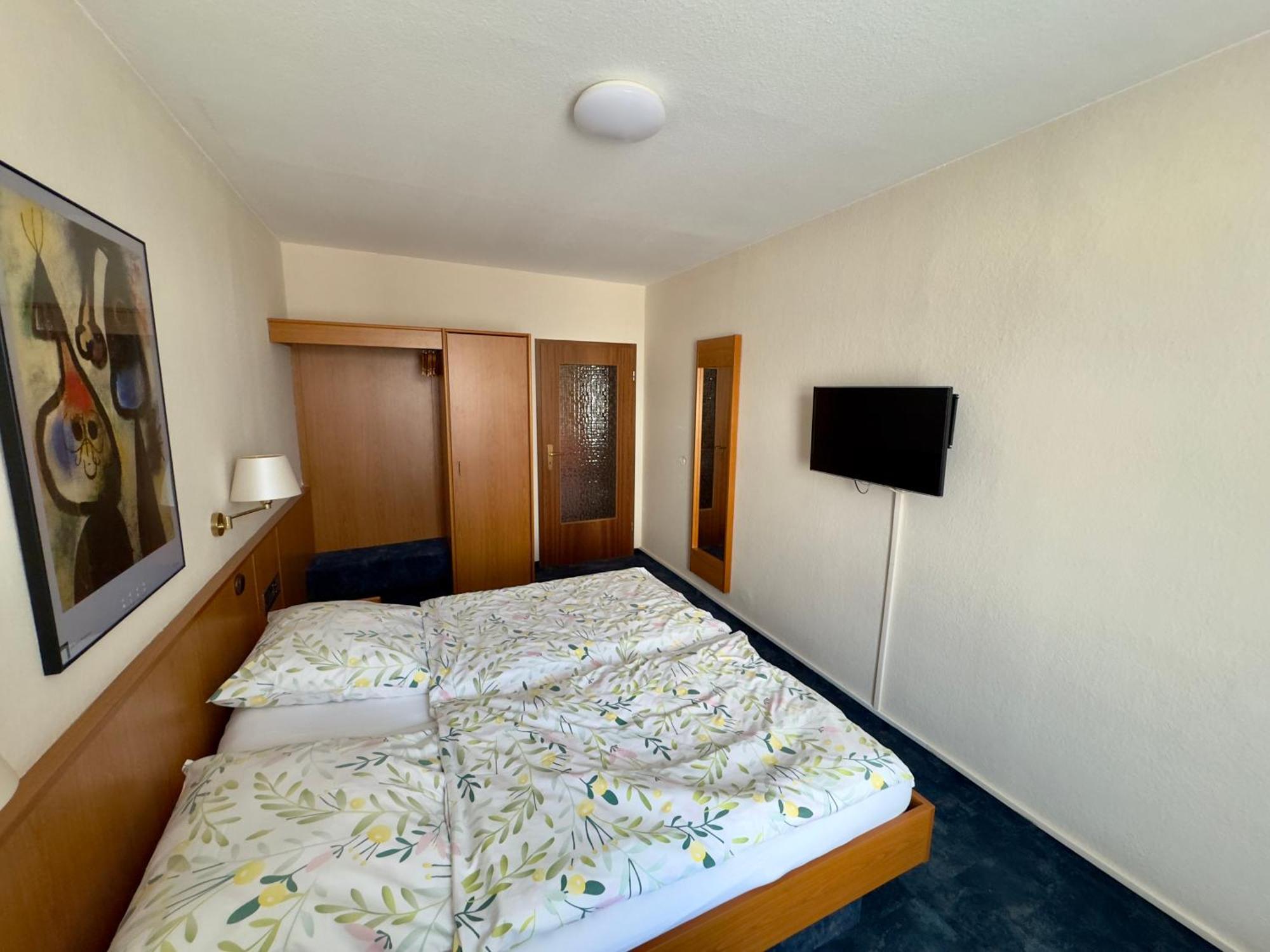 Hotel Zum Grafen Hallermunt Springe Esterno foto