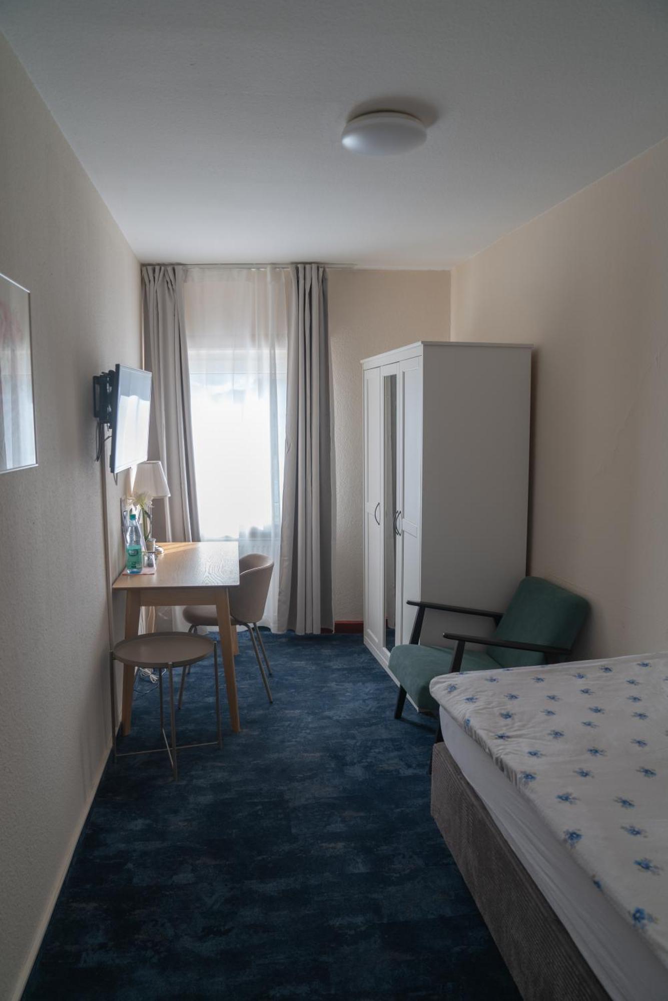 Hotel Zum Grafen Hallermunt Springe Esterno foto