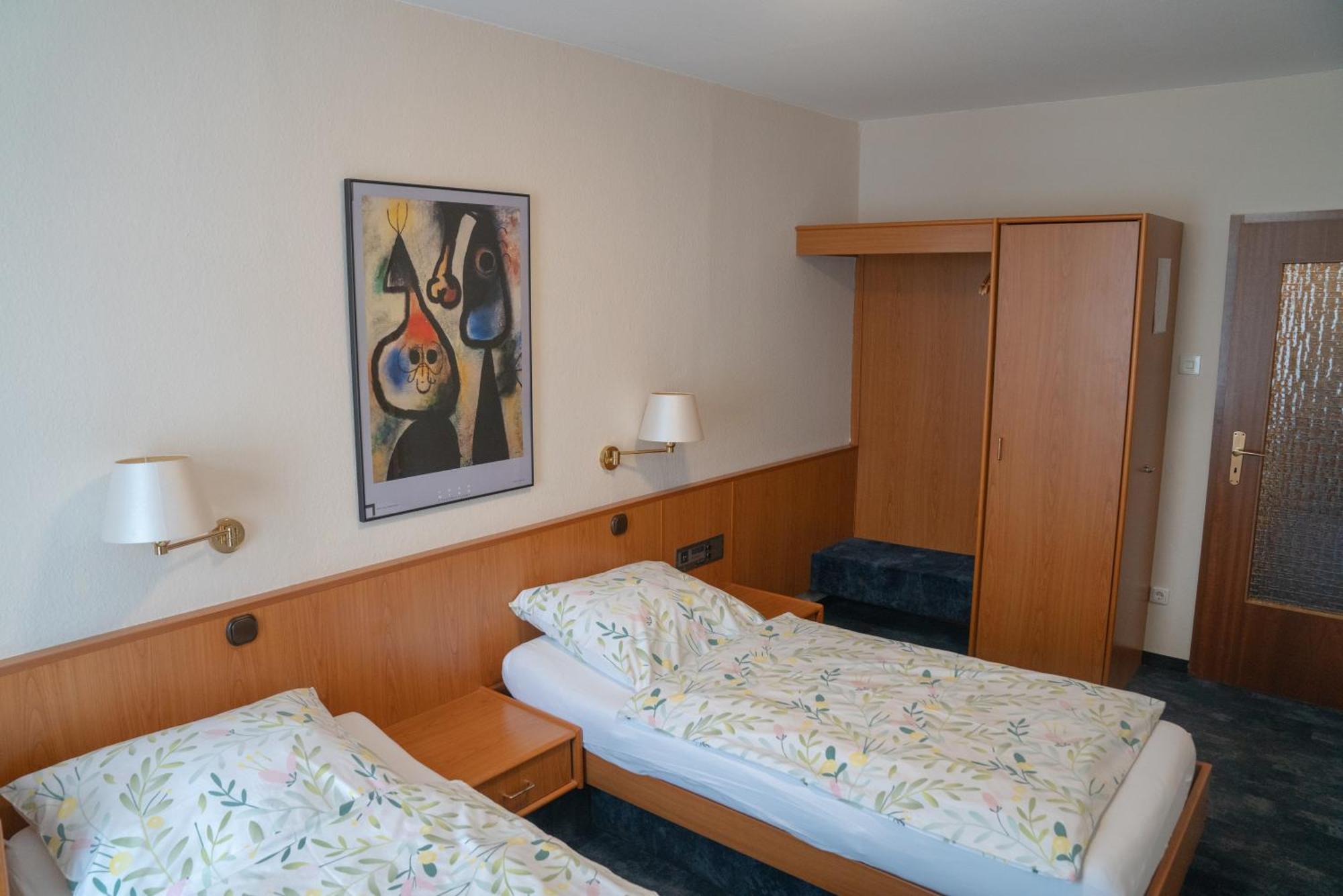Hotel Zum Grafen Hallermunt Springe Esterno foto